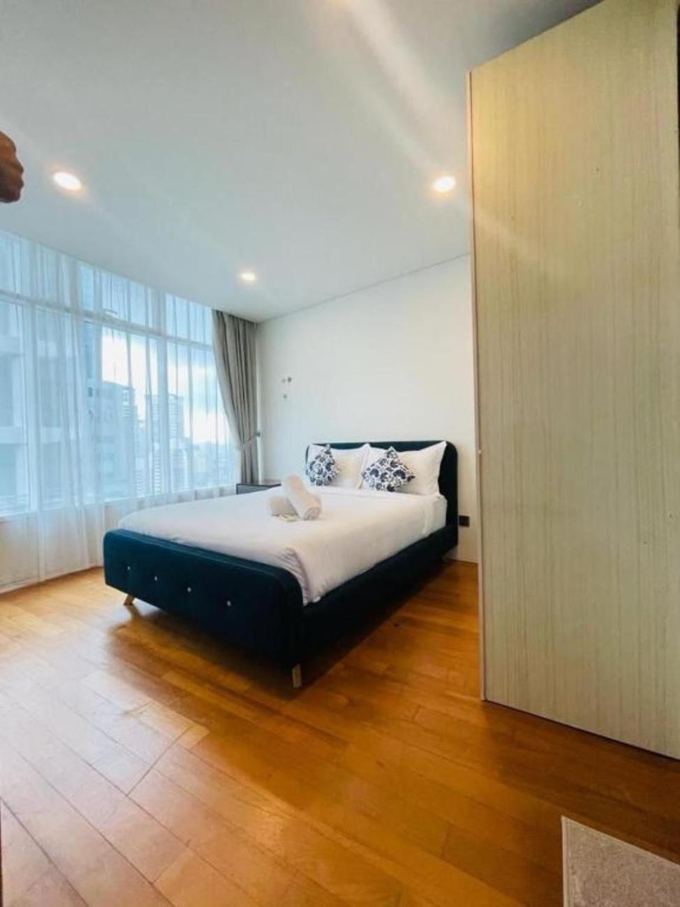 Vortex Suites Klcc By Neptune Kuala Lumpur Esterno foto